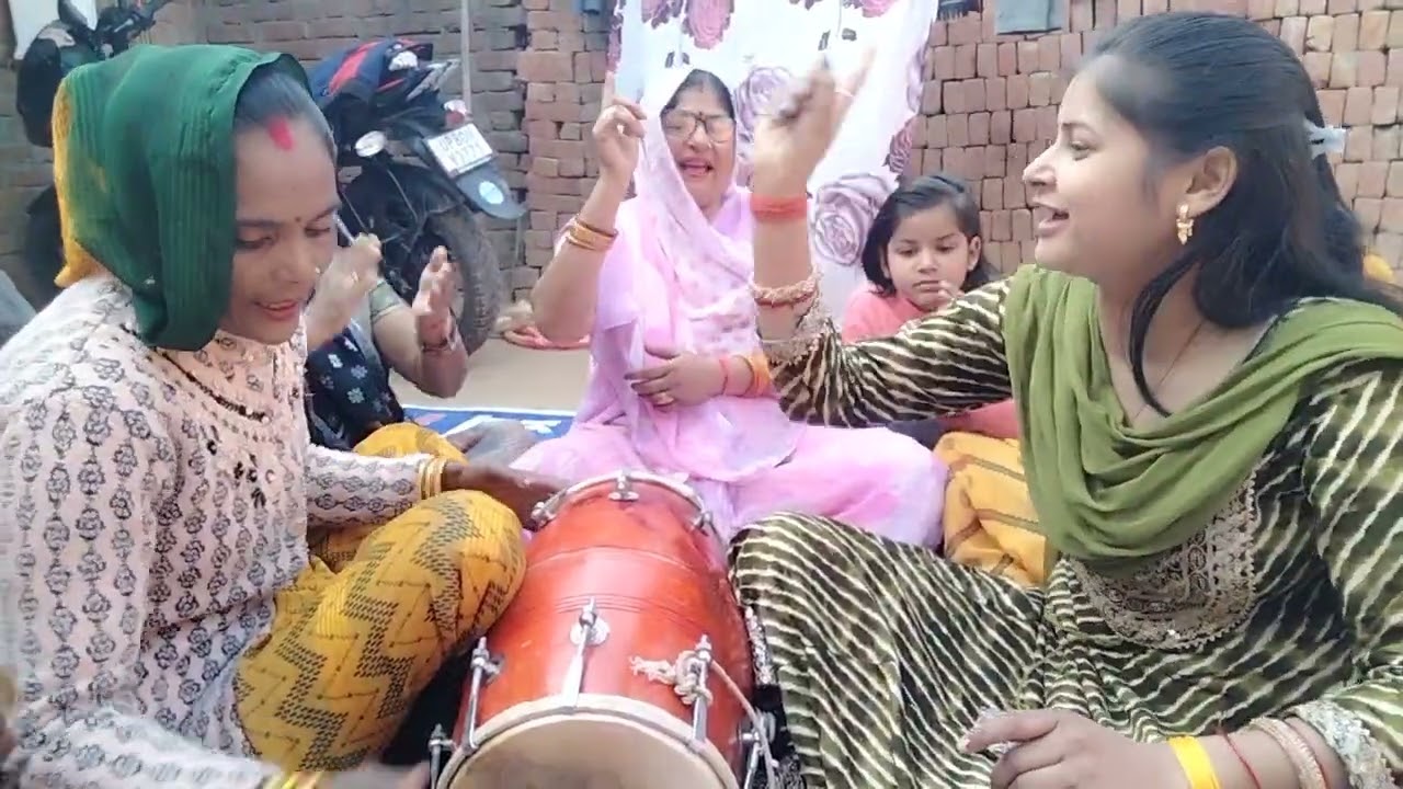 कृष्णा भजन🙏 रोये रोये पूछ रहे भगवान सुदामा कैसे आए 🌹🌹