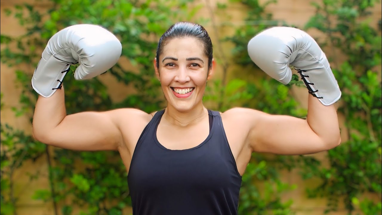 Girl Boxing Workout - Padwork / Sparring