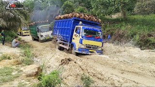 Derita Driver Truk Sawit Saat Musim Hujan