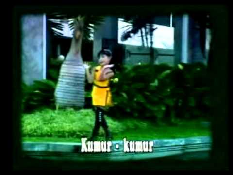 Christina - Kumur-Kumur [Official Music Video] - YouTube