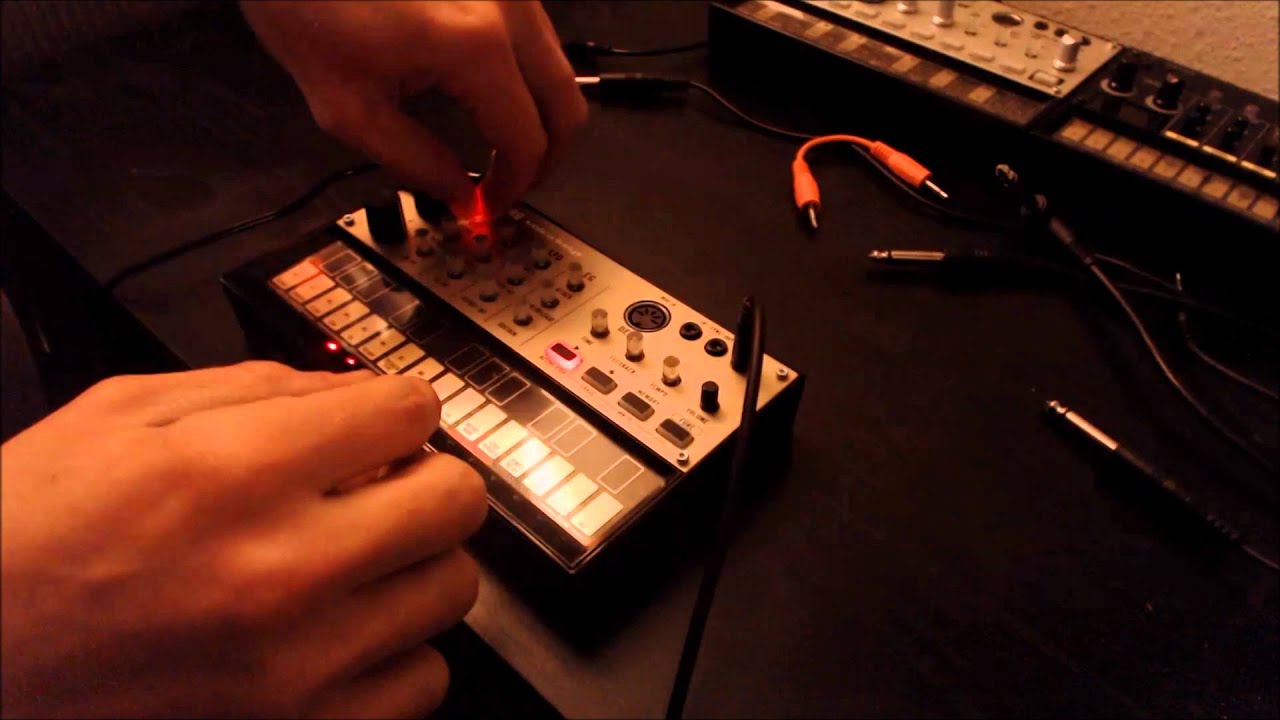 Грувбокс KORG Volca Keys - купить в Музторг: цена в Москве и регионах