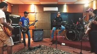 Download Nur Nilam Sari Cover One General Ft Vintage Band. Headphone User 🎧 Video MP3 Nur Nilam Sari Cover One General Ft Vintage Band. Headphone User 🎧