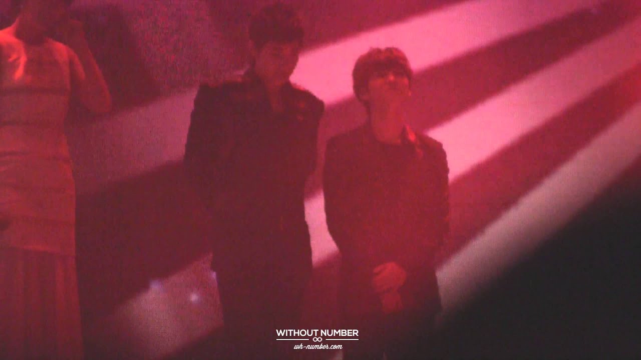 140116 골든디스크 우현 - Baby one more time 댄스타임!