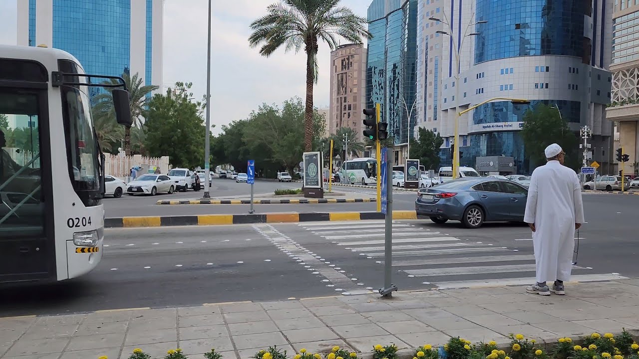 هل تعلم أن حي العزيزية في مكة المكرمة عباره عن عزيزية شمالية وعزيزة جنوبية