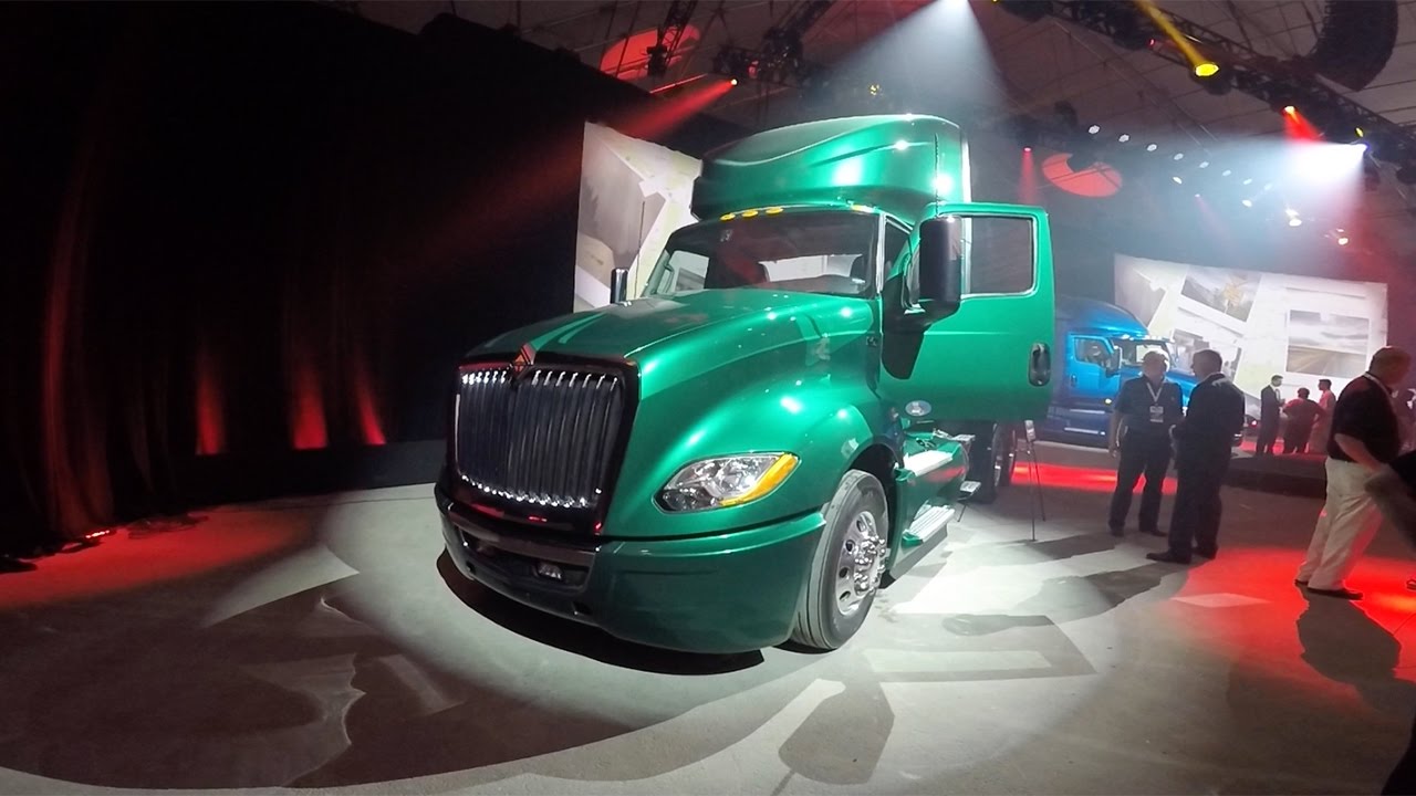 American Trucking Associations MCE 2016 trade show walkaround