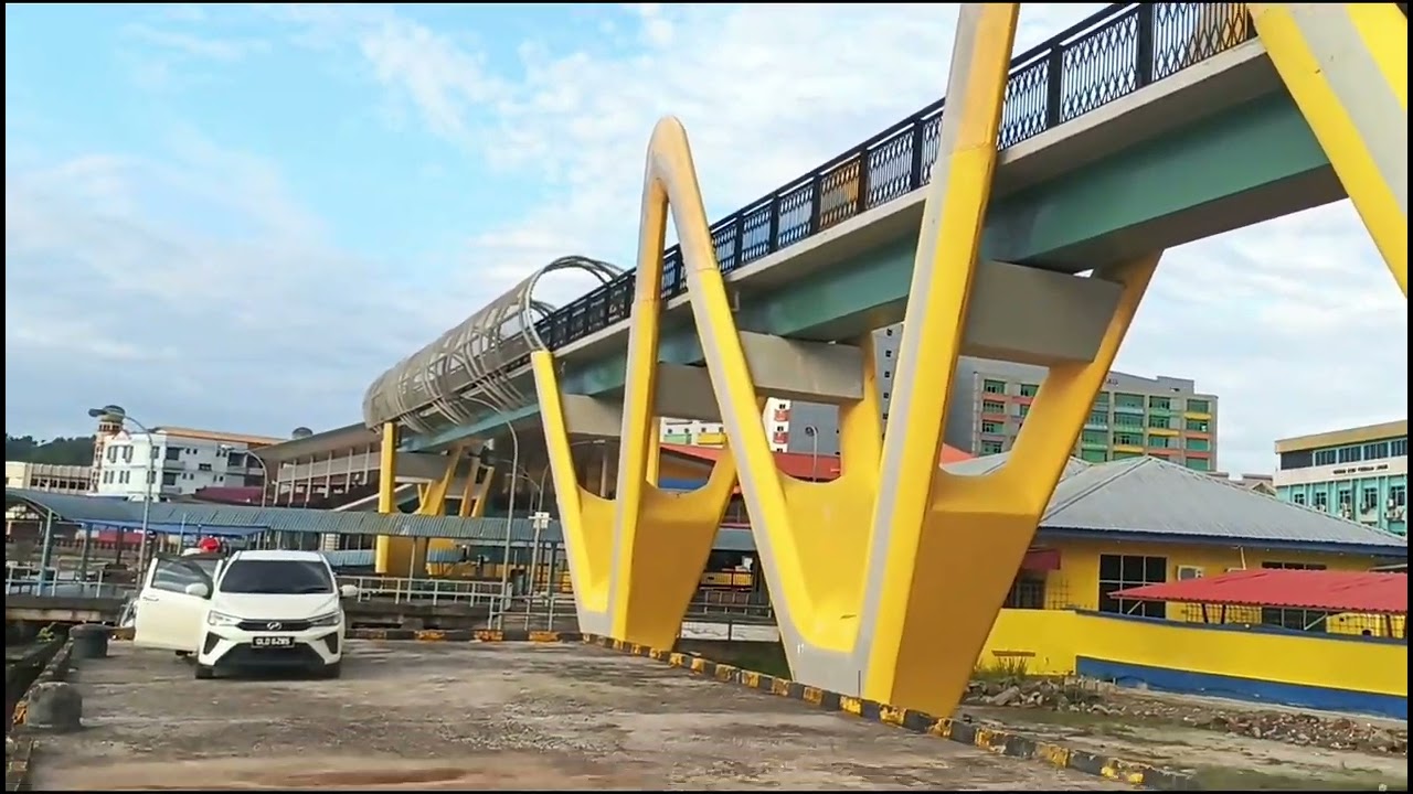 Pasar malam dan permandangan di waterfront Limbang #highlights 