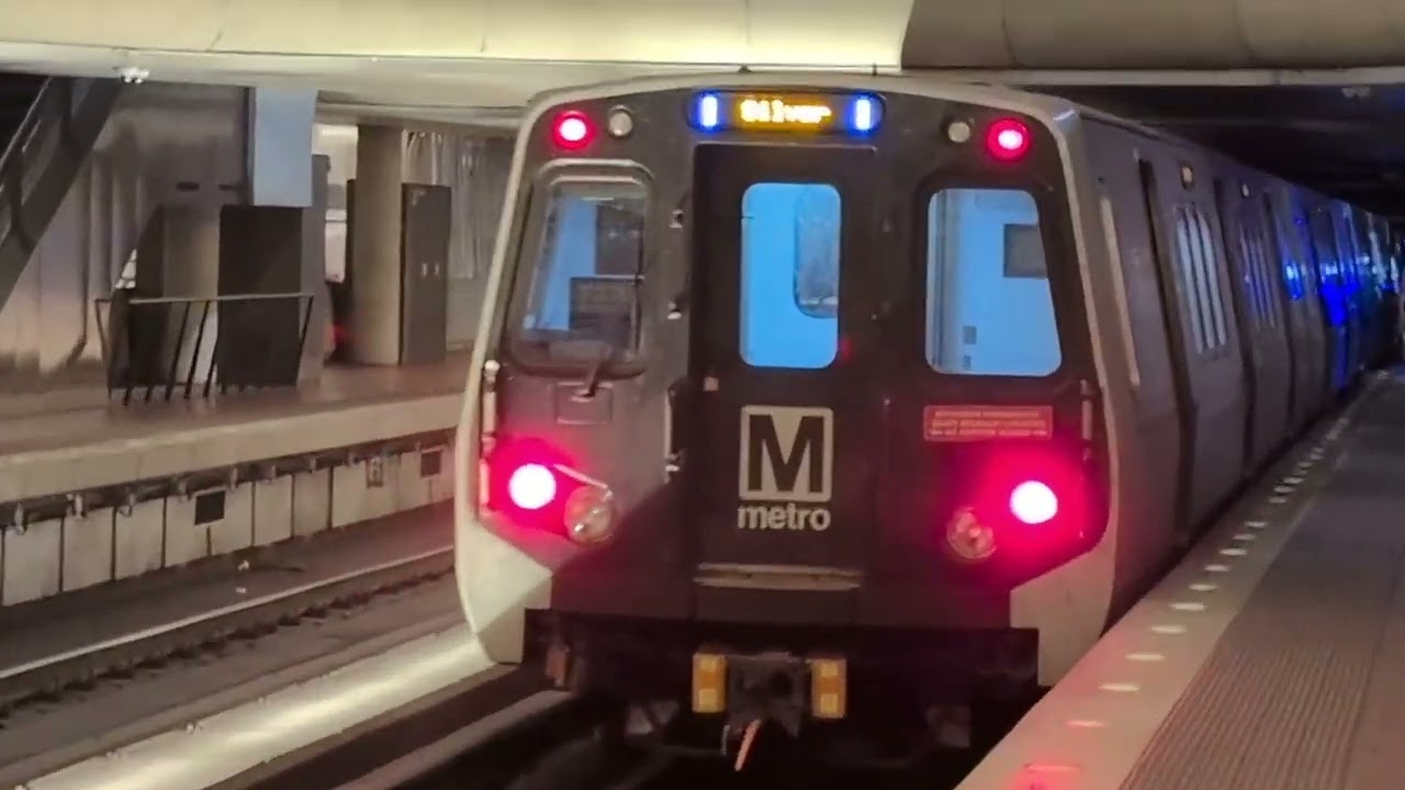 WMATA Metrorail- Blue, Orange, & Silver Lines at McPherson Square 12/11/25