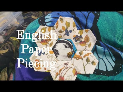 Hand Piecing a Quilt: How to English Paper Piece - YouTube