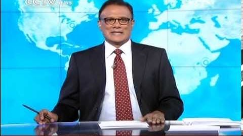 Panda cubs learn to climb trees in China