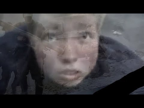 Денчик слазит