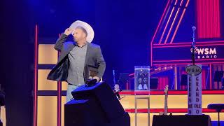 Garth Brooks presents us with Dad&#39;s plaque at the Grand Ole Opry for the memorial show.