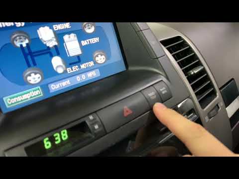 Vídeo: Como você redefine a luz necessária para manutenção em um Prius 2008?