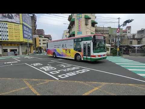 20221004 新竹客運 新竹市公車藍1 100-FN 東山街轉彎學府路 MOV 3744