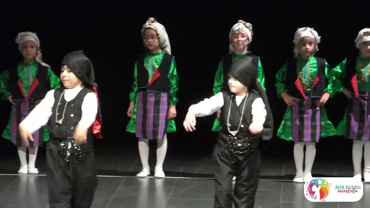 Alfa Kuşağı Anaokulu 2022 Yıl Sonu Gösterisi 11. Perde Karadeniz Rondu