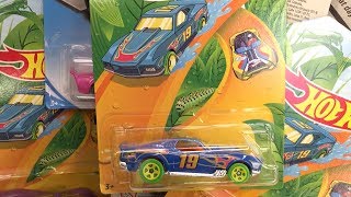 Off The Pegs: Hot Wheels Spring Cars 2019 for the Easter Holiday in-store video