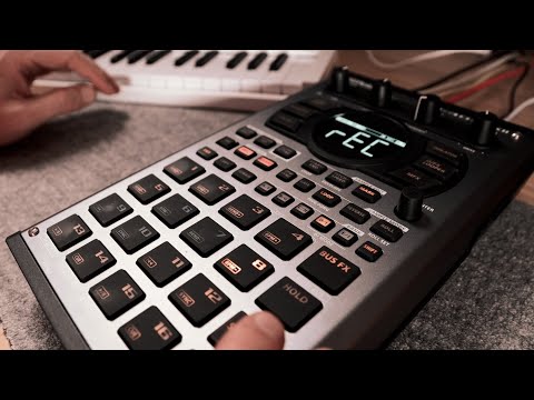 Roland SP-404 MK2 Sampling Process & Beatmaking - YouTube