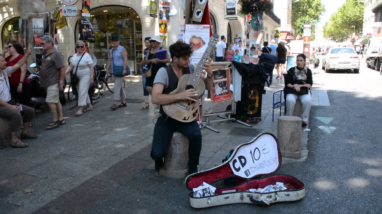 Guitar by TOM WARD in Avignon ®