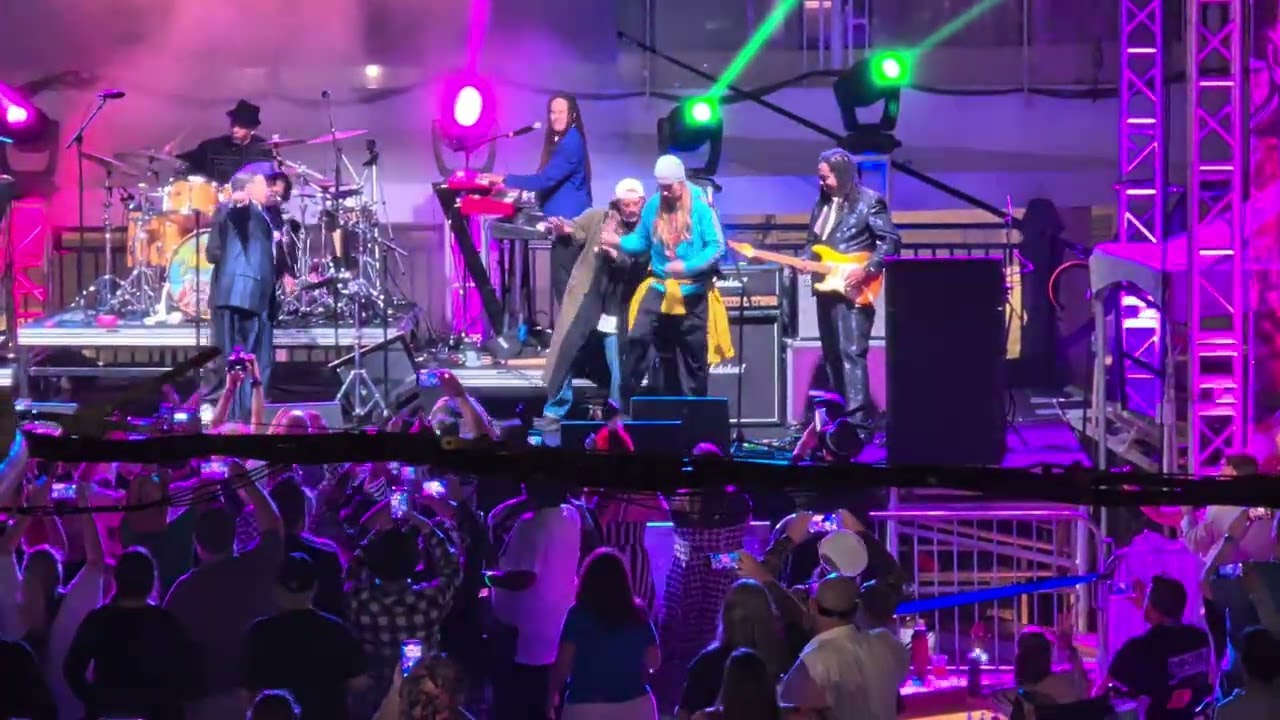 Morris Day and The Time on the last night of the cruise!