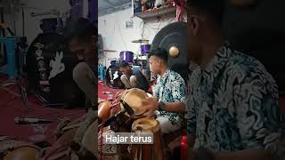Sesi Latihan Kendang Bersama Cak Kempot