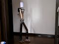 極貧二足歩行ロボット