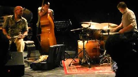 Stan Neufeld drumsolo (Richie Beirach, Dave Liebman, Robert Lucaciu live @ Nato Club)