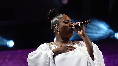 DEBORAH LUKALU  - TU AS LES PAROLES DE LA VIE / TU M