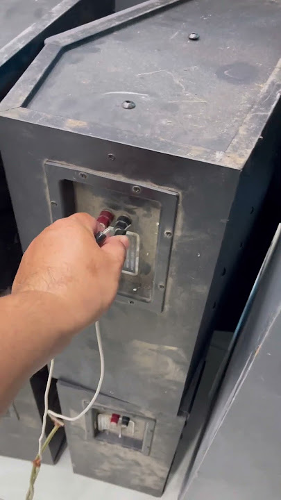 JBL USA 8330 speaker, bass 20, mid 12, dome tweeter, contact 0982858922