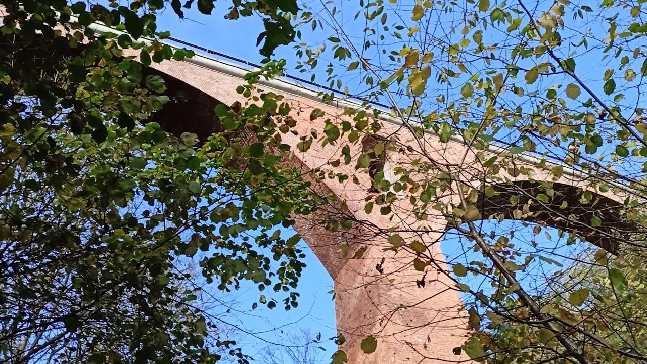 Szlakiem dawnej linii kolejowej w Górach Sowich Srebrna Góra - Wolibórz.