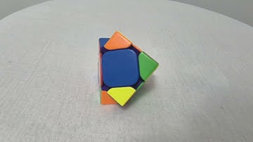 Solving a skewb with no hands!