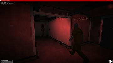 Playing SCP: Containment Breach Multiplayer for the first time