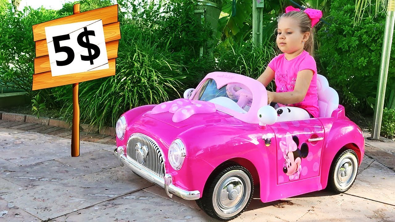 Mili and Stacy Pretend Play with Ride On Cars Toy