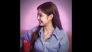 Jisoo Flirting With Jennie