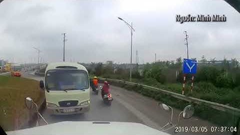 Dám đi ngược chiều đối đầu container và cái kết