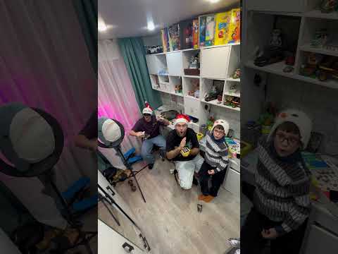 New Year's cat mode and cups #funny #joke