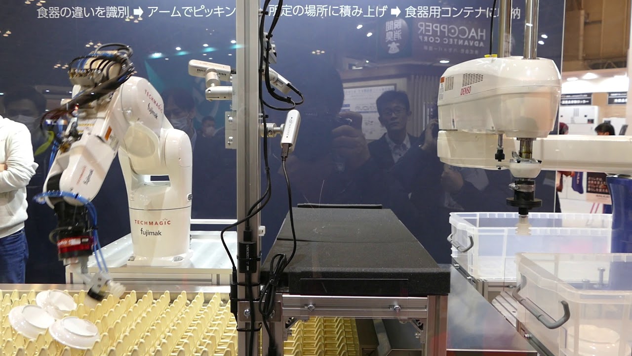 飲食現場で進む自動化の行方 問われる ロボットの使い方 森山和道の ロボット 基礎講座 ビジネス It