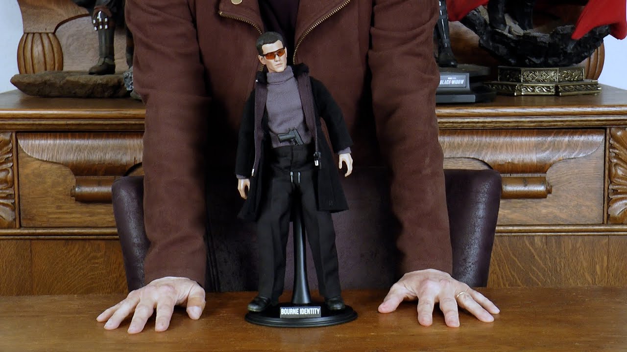 Movie Episode 14] THE BOURNE IDENTITY: Jason Bourne (Matt Damon) 1