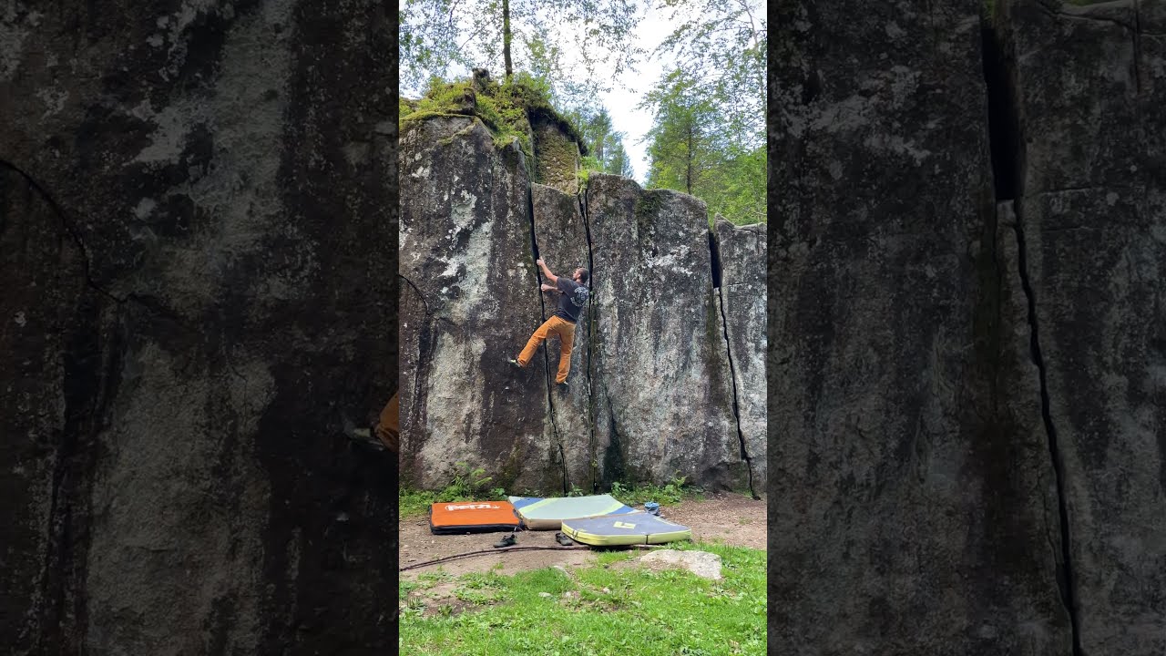 Fessura Bagnata, 5c. Val Daone