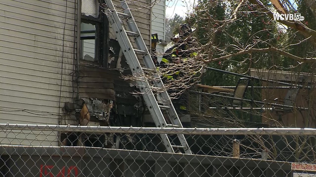 Porch fire spreads to Newton home - YouTube