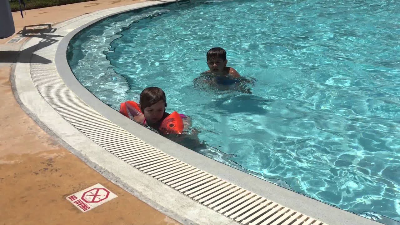Ethan & Abby at Fishhawk Pool 8/20/15 - YouTube