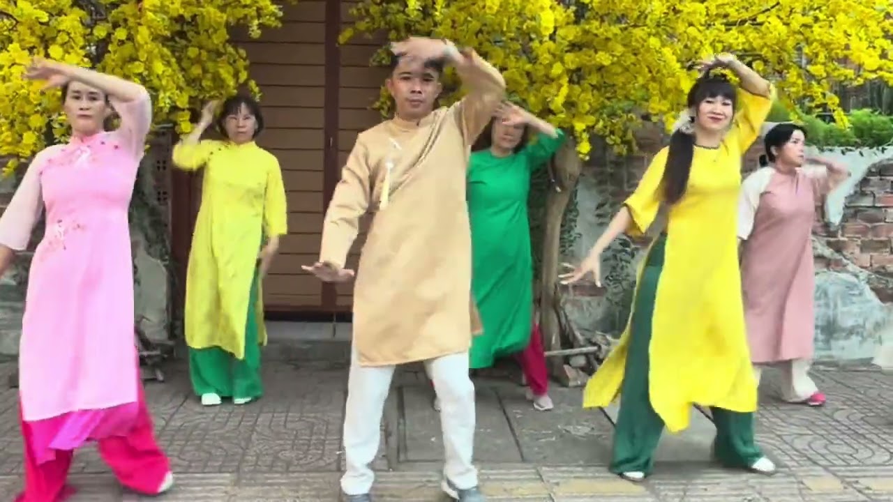 BÊN EM MÙA XUÂN ( Lớp Aerobic Trảng Bom 5-6 h) 