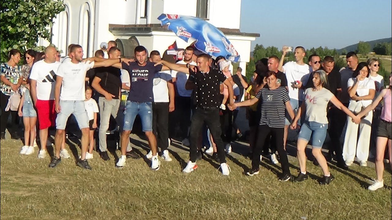 Kolo od braće Jelovac na Prokop Šula 2025. Kum-Kum bend