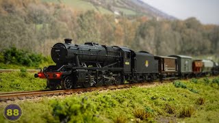 Graham Farish - Stanier 8F 2-8-0 - Model Trains with Real Sound