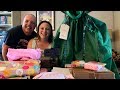 Baby shower unboxing