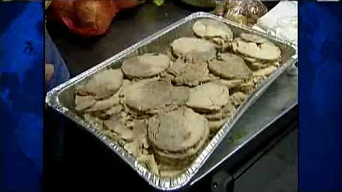 Volunteers Cook Massive Thanksgiving Meal