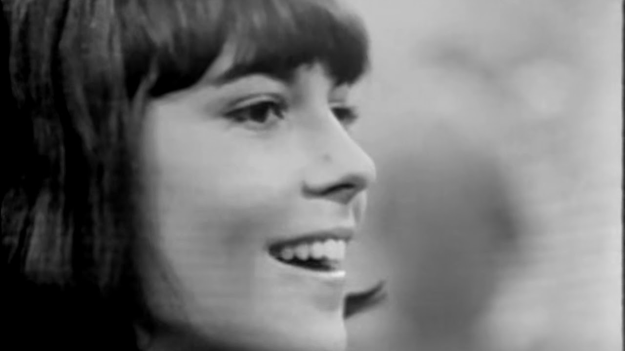 Chantal Goya   C'est bien Bernard 1ère télé ORTF du 5 décembre 1964