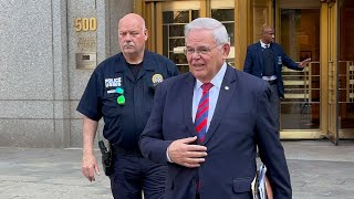 Sen. Bob Menendez's lawyer tells jury that prosecutors' bribery case 'dies here today'