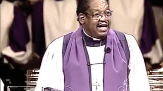 Bishop G.E. Patterson Preaching "Call His Name"