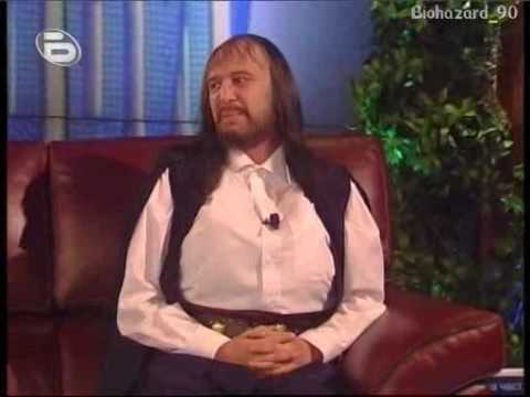 Володя Стоянов прави реклама на новия си албум който ще се появи през 2027 година 23 12 08