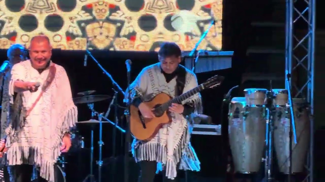 Ave de Cristal Kjarkas 