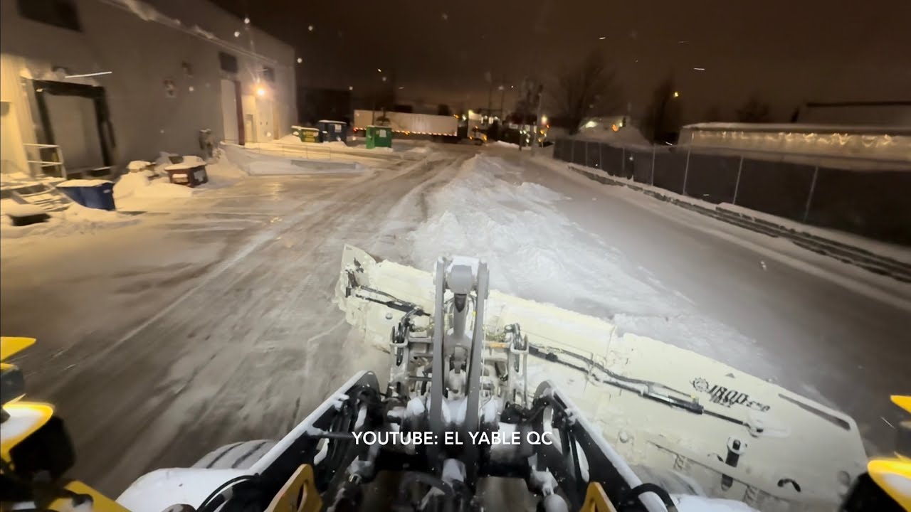 ** Snow Plowing Warehouse / 3